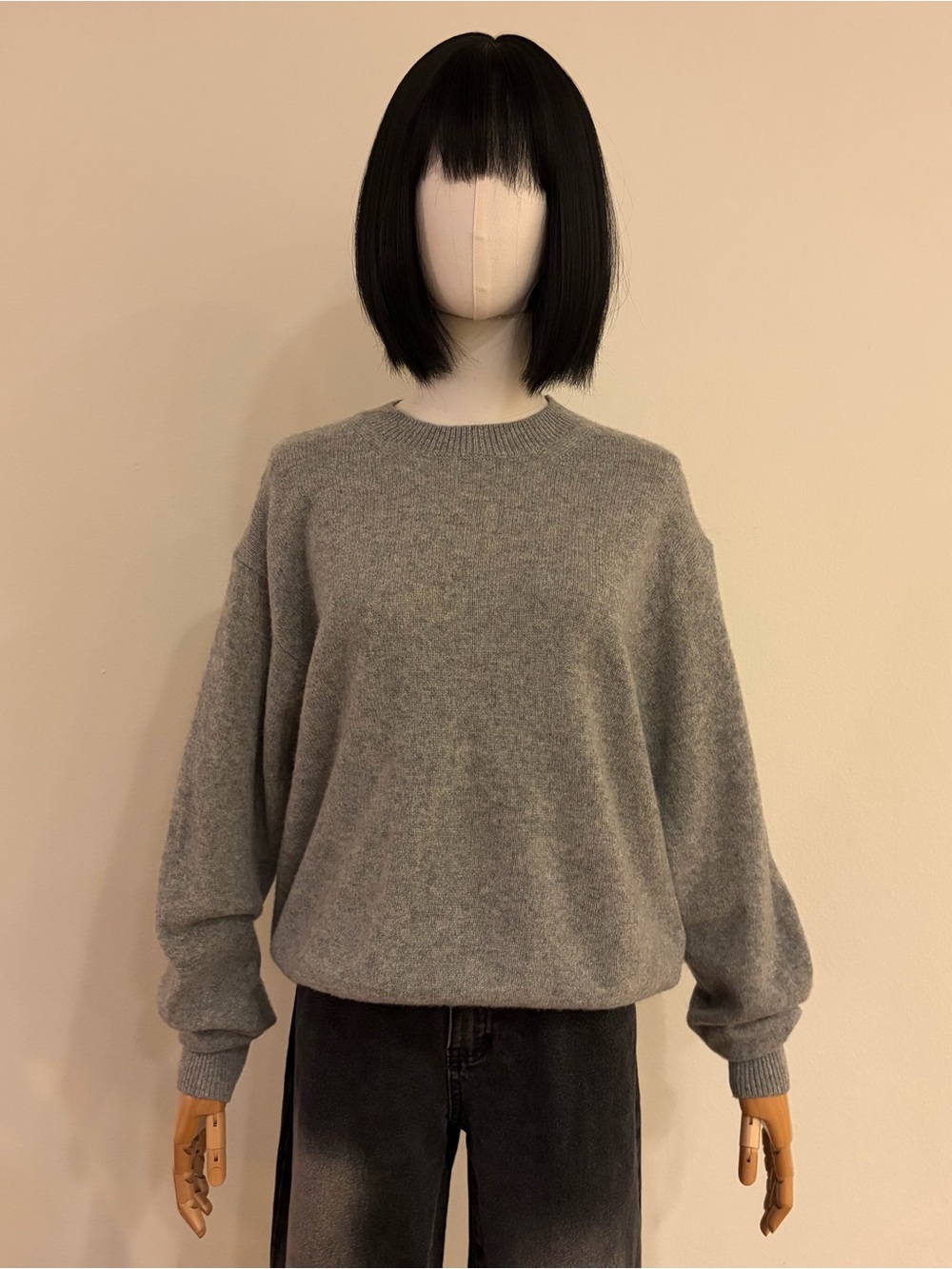 UNIQLO 100% Wool Grey Crewneck Sweater Medium NWOT⁠
